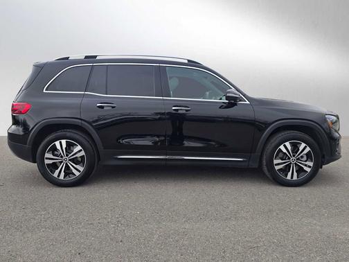 2025 Mercedes-Benz GLB 250 4MATIC