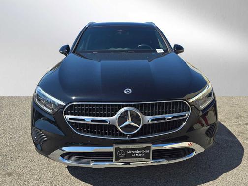 2025 Mercedes-Benz GLC 300 