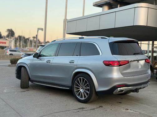 2023 Mercedes-Benz GLS 450 4MATIC