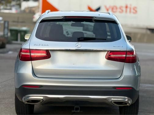 2018 Mercedes-Benz GLC 300 