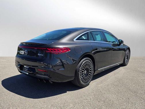 Graphite Grey Metallic 2022 Mercedes-Benz EQS 580