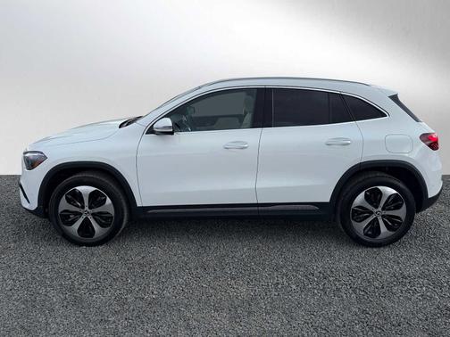2025 Mercedes-Benz GLA 250 Base