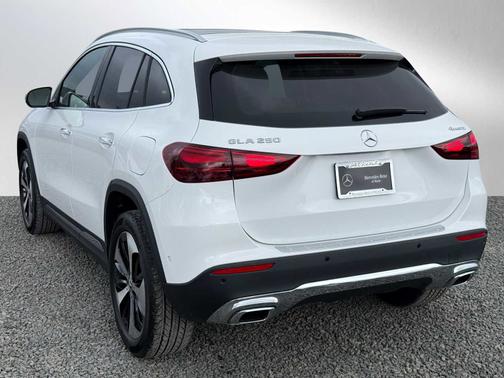 2025 Mercedes-Benz GLA 250 Base