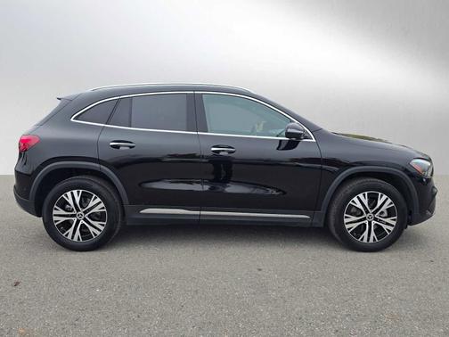 2025 Mercedes-Benz GLA 250 