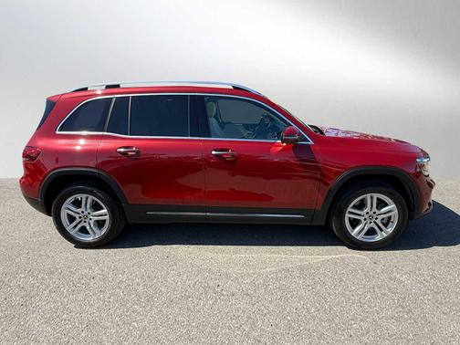 2021 Mercedes-Benz GLB 250