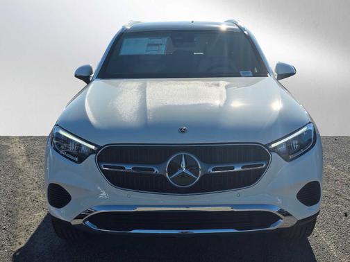 2025 Mercedes-Benz GLC 300 