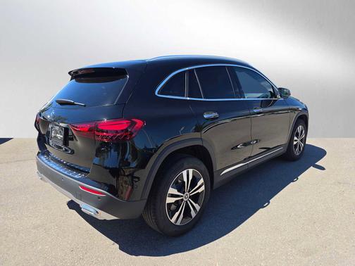 2025 Mercedes-Benz GLA 250
