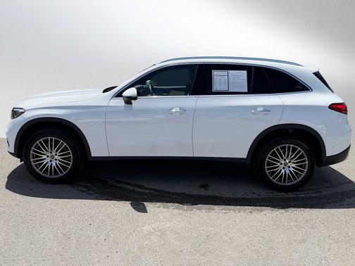 2025 Mercedes-Benz GLC 300 Base