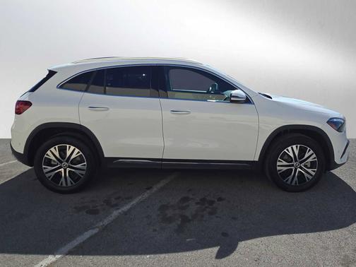 2025 Mercedes-Benz GLA 250 