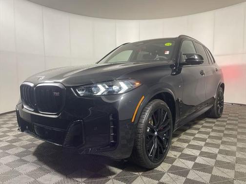2025 BMW X5 M60i