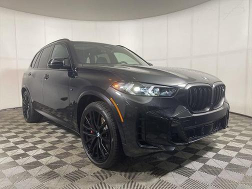 2025 BMW X5 M60i