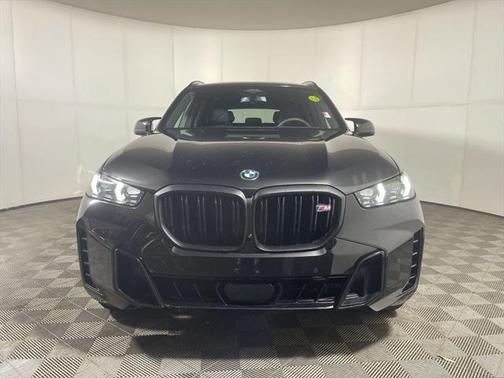2025 BMW X5 M60i