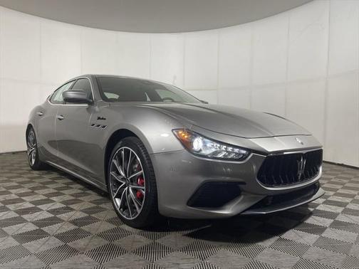 2022 Maserati Ghibli Modena Q4