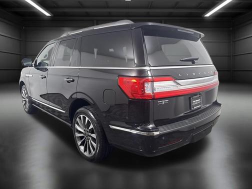 INFINITE BLACK 2021 Lincoln Navigator Reserve