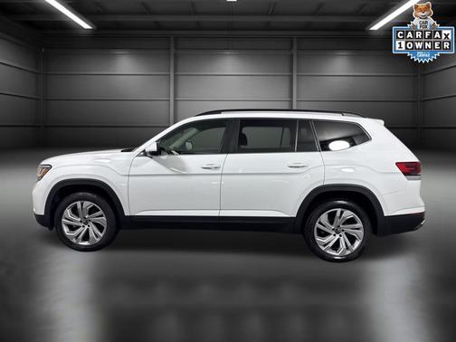 2022 Volkswagen Atlas 2.0T SE w/Technology 4MOTION