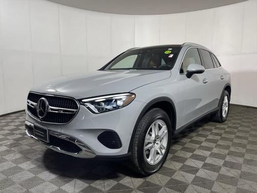 2025 Mercedes-Benz GLC 300 4MATIC
