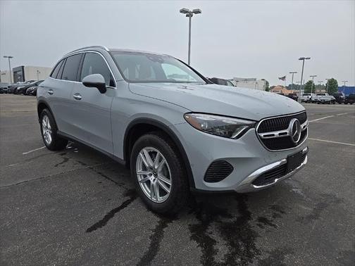 2025 Mercedes-Benz GLC 300 4MATIC