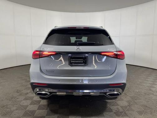 2025 Mercedes-Benz GLC 300 4MATIC