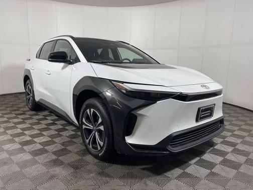 2024 Toyota bZ4X XLE
