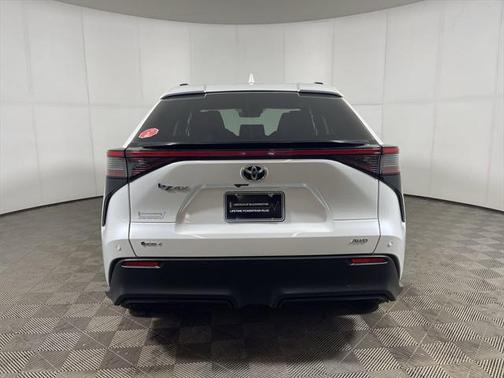 2024 Toyota bZ4X XLE