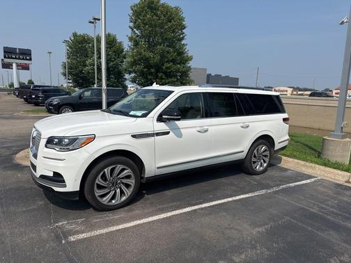 2024 Lincoln Navigator Reserve