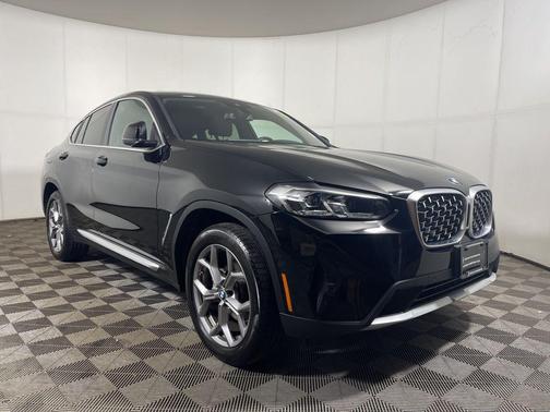 2025 BMW X4 xDrive30i