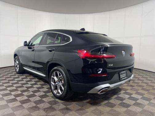 2025 BMW X4 xDrive30i