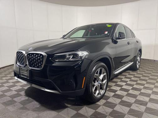 2025 BMW X4 xDrive30i