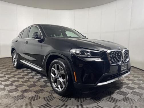 2025 BMW X4 xDrive30i