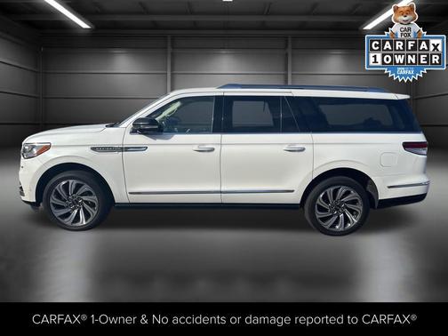 2023 Lincoln Navigator Reserve
