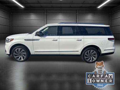 2023 Lincoln Navigator Reserve