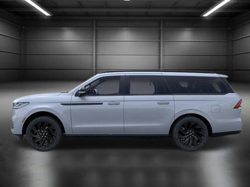 GRAY MIST METALLIC TRI-COAT 2026 Lincoln Navigator Reserve