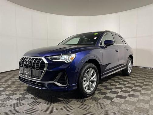 2024 Audi Q3 Premium 45 TFSI S line quattro Tiptronic