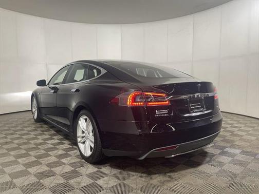 2015 Tesla Model S 85D