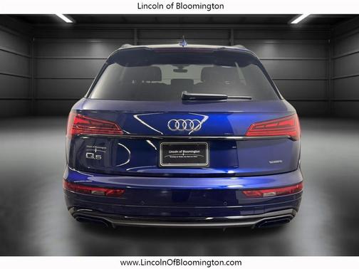Navarra Blue Metallic 2025 Audi Q5 45 S line Premium