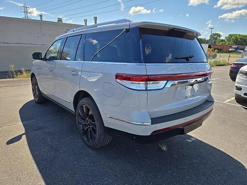 2024 Lincoln Navigator Reserve