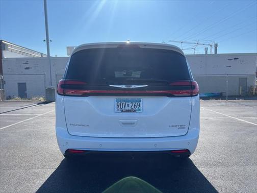 2024 Chrysler Pacifica Limited