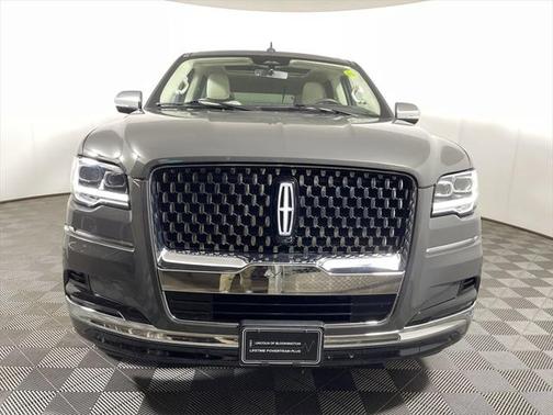 2022 Lincoln Navigator Black Label