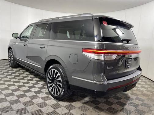 2022 Lincoln Navigator Black Label