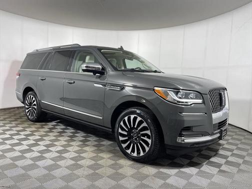2022 Lincoln Navigator Black Label