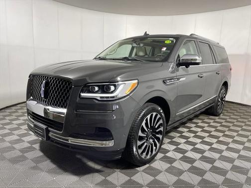 2022 Lincoln Navigator Black Label