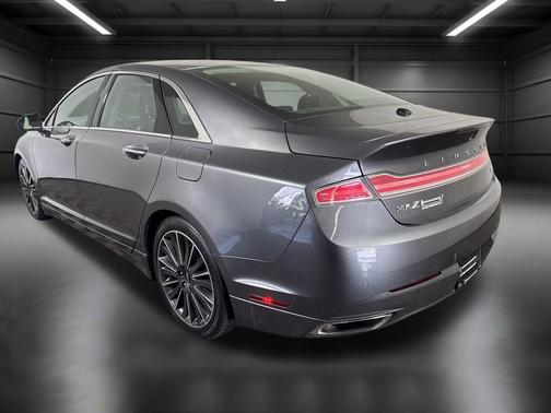 2016 Lincoln MKZ Base