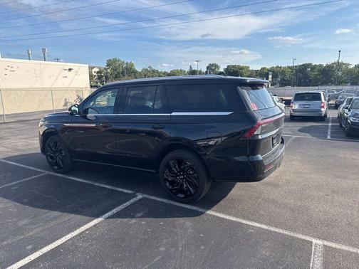 2025 Lincoln Navigator Reserve