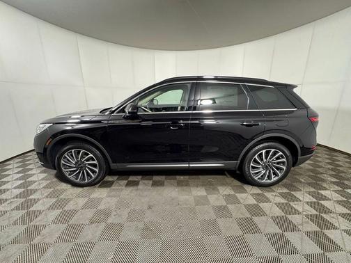 INFINITE BLACK MET CC 2026 Lincoln Corsair Premiere