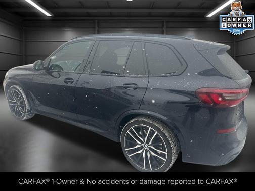 2022 BMW X5 M50i