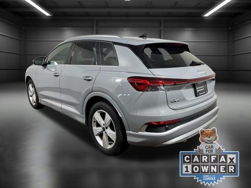 2024 Audi Q4 e-tron Premium Plus 55 quattro