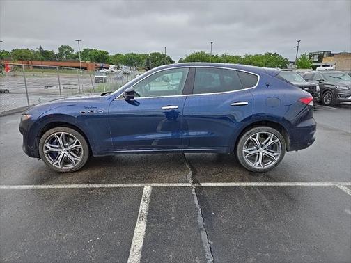 2023 Maserati Levante Modena