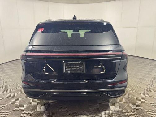 2024 Lincoln Nautilus Black Label