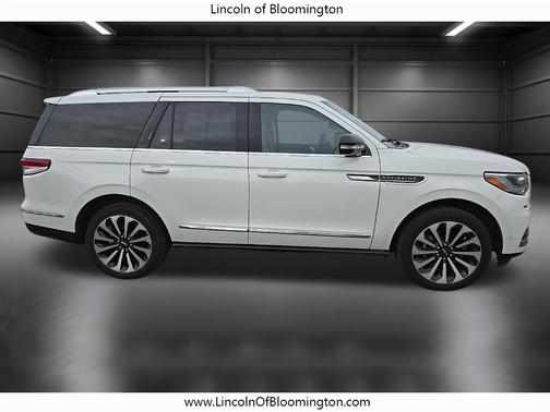 2023 Lincoln Navigator Reserve