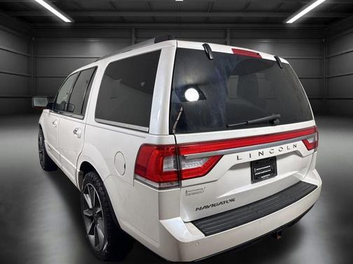2017 Lincoln Navigator Reserve